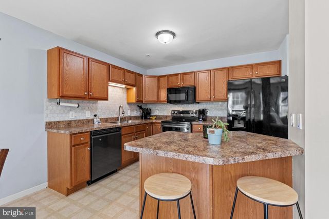 125 CEDAR RUN DR, York, PA 17404