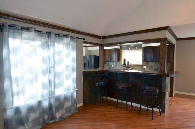 2406 Redbrook Court, Arlington, TX 76014