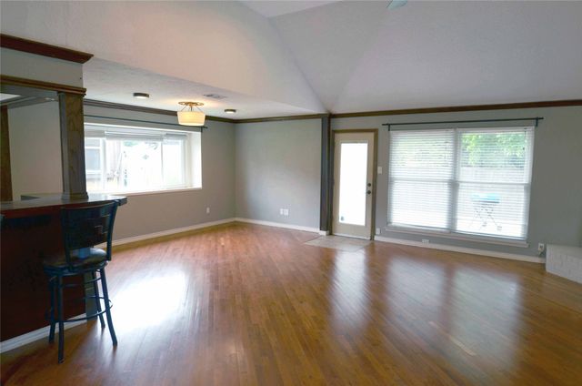 2406 Redbrook Court, Arlington, TX 76014