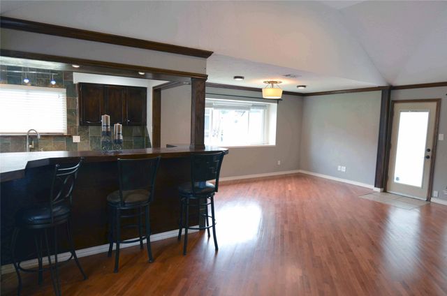 2406 Redbrook Court, Arlington, TX 76014