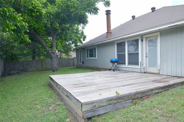 2406 Redbrook Court, Arlington, TX 76014