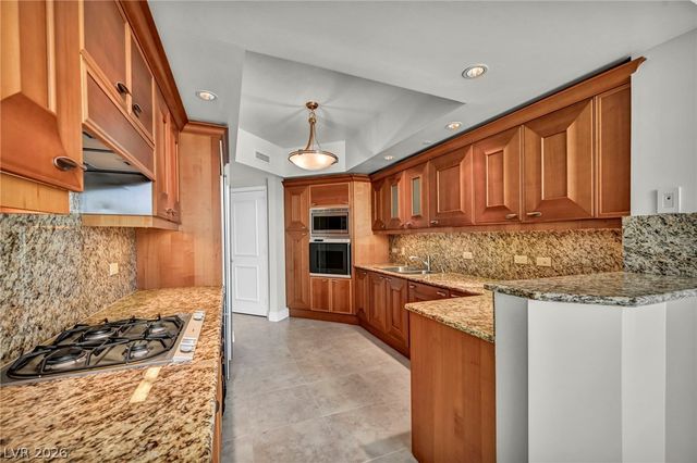 2777 Paradise Road 2404, Las Vegas, NV 89109