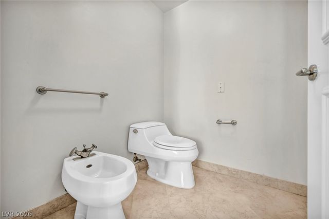 2777 Paradise Road 2404, Las Vegas, NV 89109