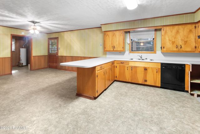 930 Roberta Street, New Iberia, LA 70560