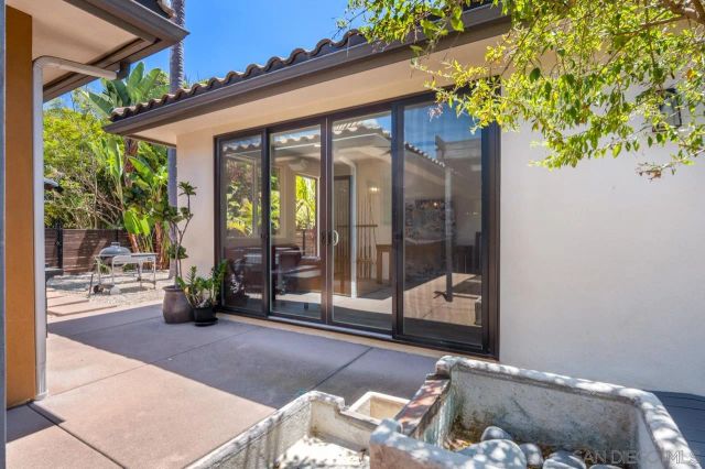 1180 Devonshire Dr, Encinitas, CA 92024