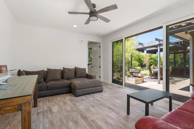 1180 Devonshire Dr, Encinitas, CA 92024