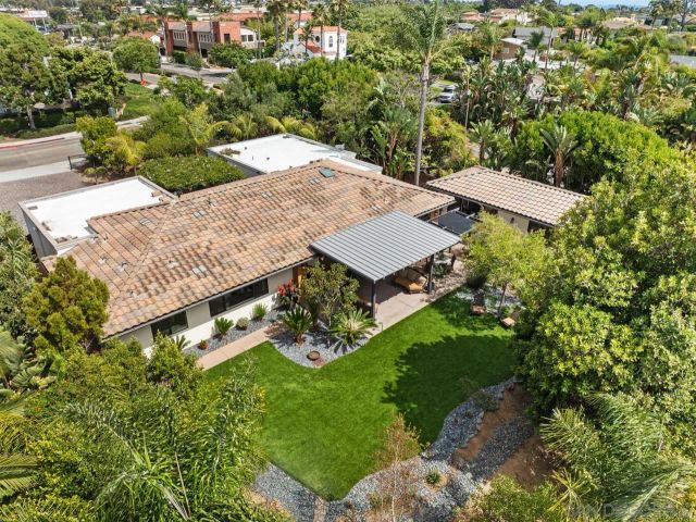 1180 Devonshire Dr, Encinitas, CA 92024