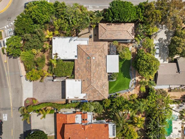 1180 Devonshire Dr, Encinitas, CA 92024