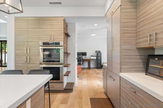 1180 Devonshire Dr, Encinitas, CA 92024