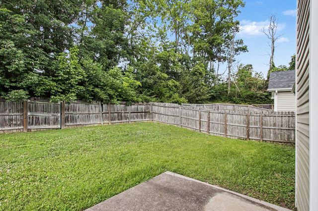 8469 Lawson Dr, Antioch, TN 37013