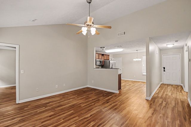 8469 Lawson Dr, Antioch, TN 37013