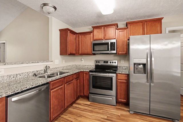 8469 Lawson Dr, Antioch, TN 37013