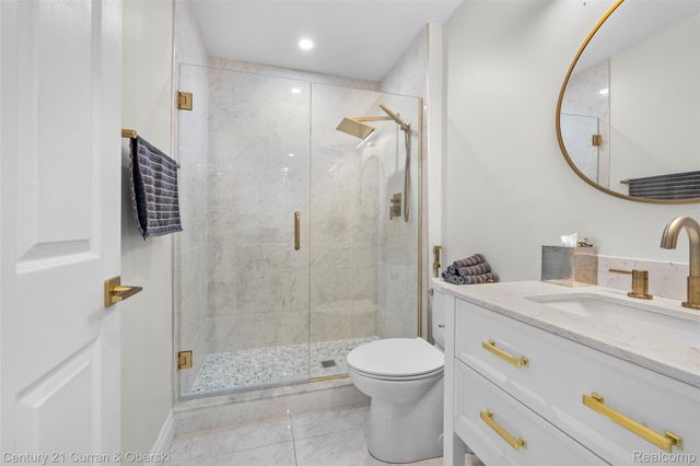 22123 W VILLAGE Drive, Dearborn, MI 48124