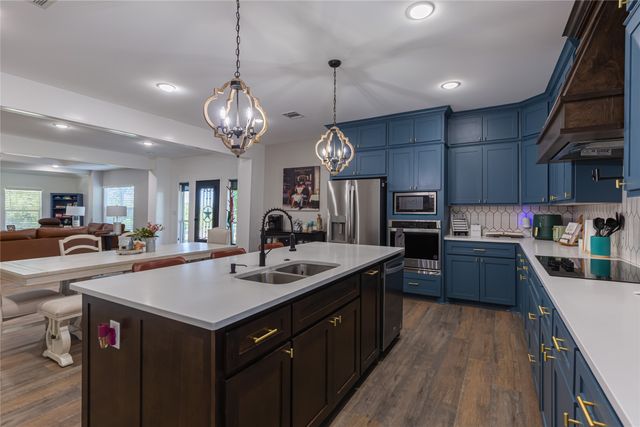 117 Rock Salt Drive, Springtown, TX 76082