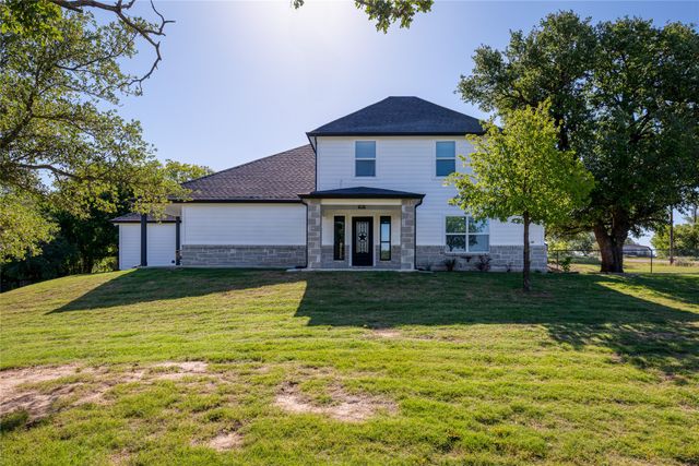 117 Rock Salt Drive, Springtown, TX 76082