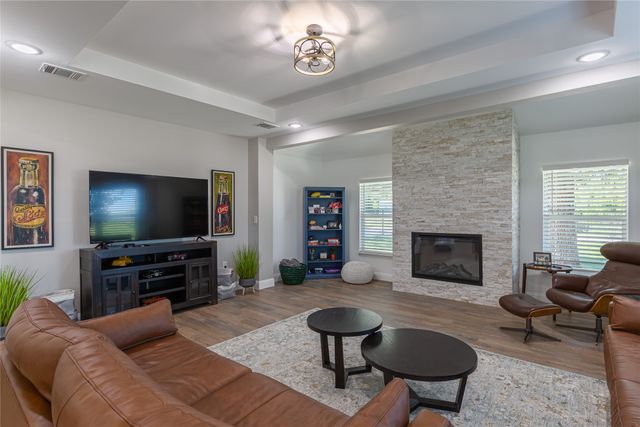 117 Rock Salt Drive, Springtown, TX 76082