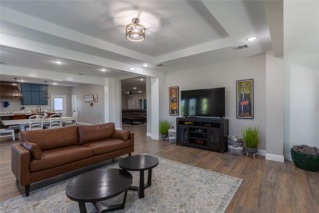 117 Rock Salt Drive, Springtown, TX 76082