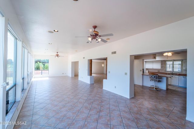 432 E Los Rincones, Green Valley, AZ 85614