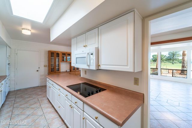 432 E Los Rincones, Green Valley, AZ 85614