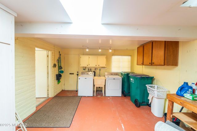 432 E Los Rincones, Green Valley, AZ 85614