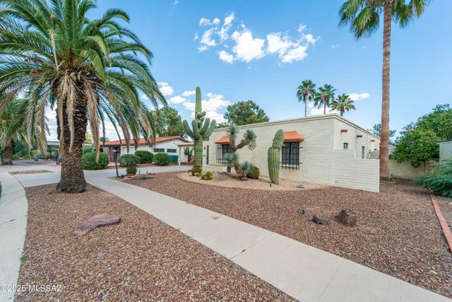 432 E Los Rincones, Green Valley, AZ 85614