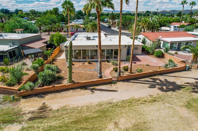 432 E Los Rincones, Green Valley, AZ 85614