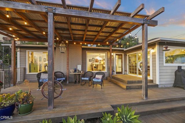 559 N Loop Drive, Camarillo, CA 93010