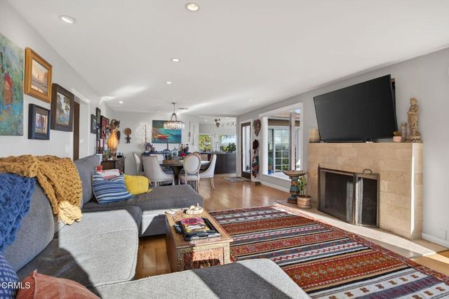 559 N Loop Drive, Camarillo, CA 93010