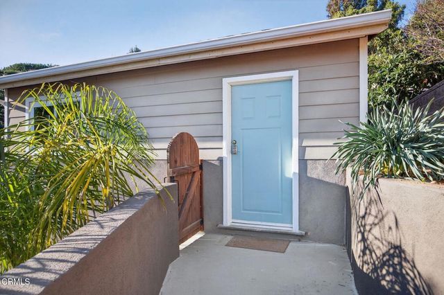559 N Loop Drive, Camarillo, CA 93010