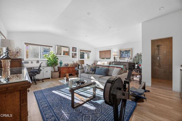 559 N Loop Drive, Camarillo, CA 93010