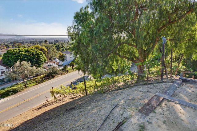 559 N Loop Drive, Camarillo, CA 93010