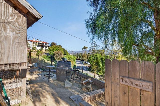 559 N Loop Drive, Camarillo, CA 93010