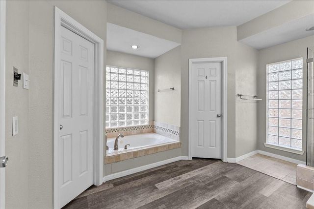 14403 Circlewood Way, Houston, TX 77062