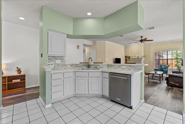 14403 Circlewood Way, Houston, TX 77062