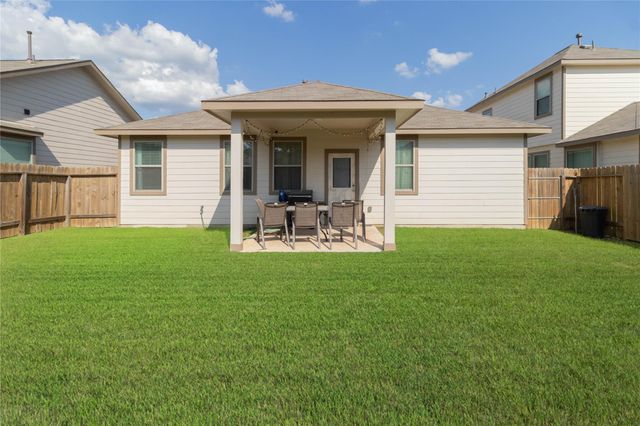 2209 Cedar Valley Drive, Conroe, TX 77306