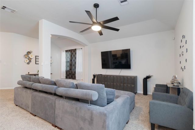 2209 Cedar Valley Drive, Conroe, TX 77306