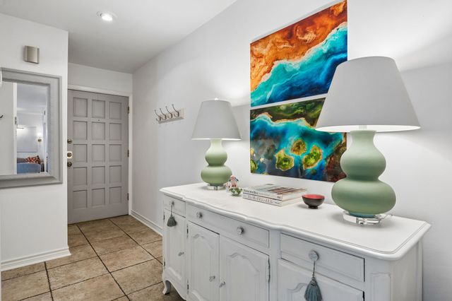 7640 W Greenway Boulevard 6E, Dallas, TX 75209