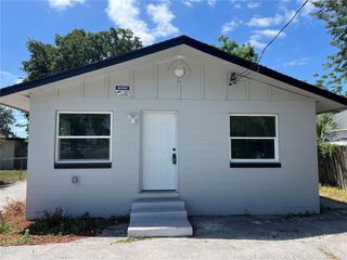 2204 W PINE STREET, Orlando, FL 32805