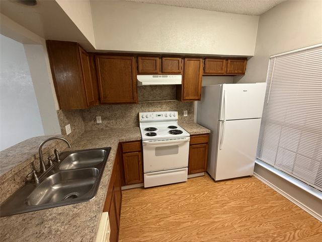 9601 Forest Lane 414, Dallas, TX 75243