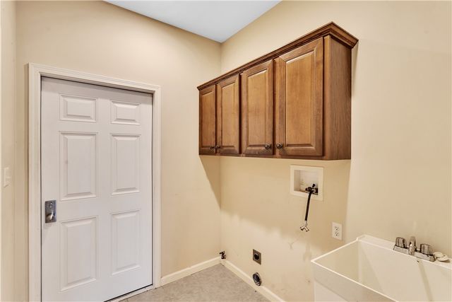 721 Roosevelt Blvd, New Sewickley Twp, PA 15042