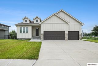 18411 Patrick Avenue, Elkhorn, NE 68022