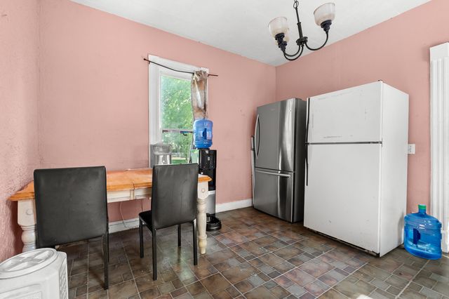 829 Simpson Street, Kalamazoo, MI 49007