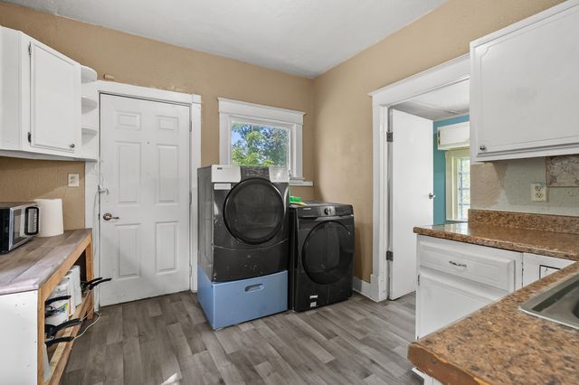 829 Simpson Street, Kalamazoo, MI 49007