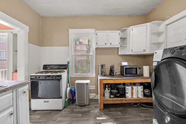 829 Simpson Street, Kalamazoo, MI 49007