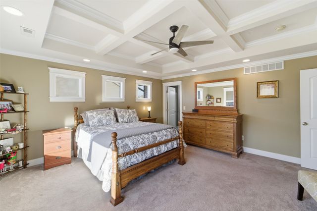 13010 Westbrook Drive, Urbandale, IA 50323