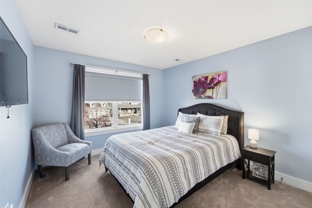 13010 Westbrook Drive, Urbandale, IA 50323