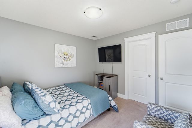 13010 Westbrook Drive, Urbandale, IA 50323