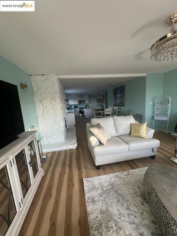 2269 Cypress AVE, San Pablo, CA 94806