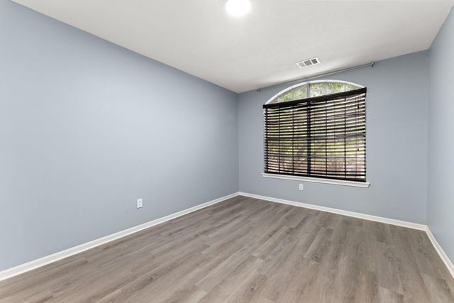 102 Lindencrest Court, Sugar Land, TX 77479