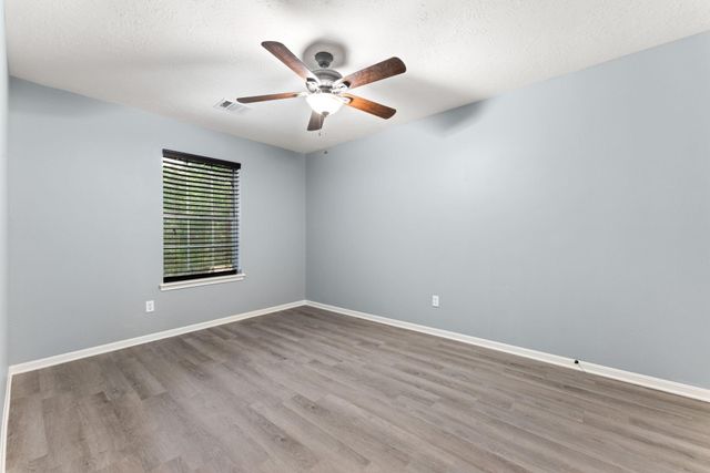 102 Lindencrest Court, Sugar Land, TX 77479